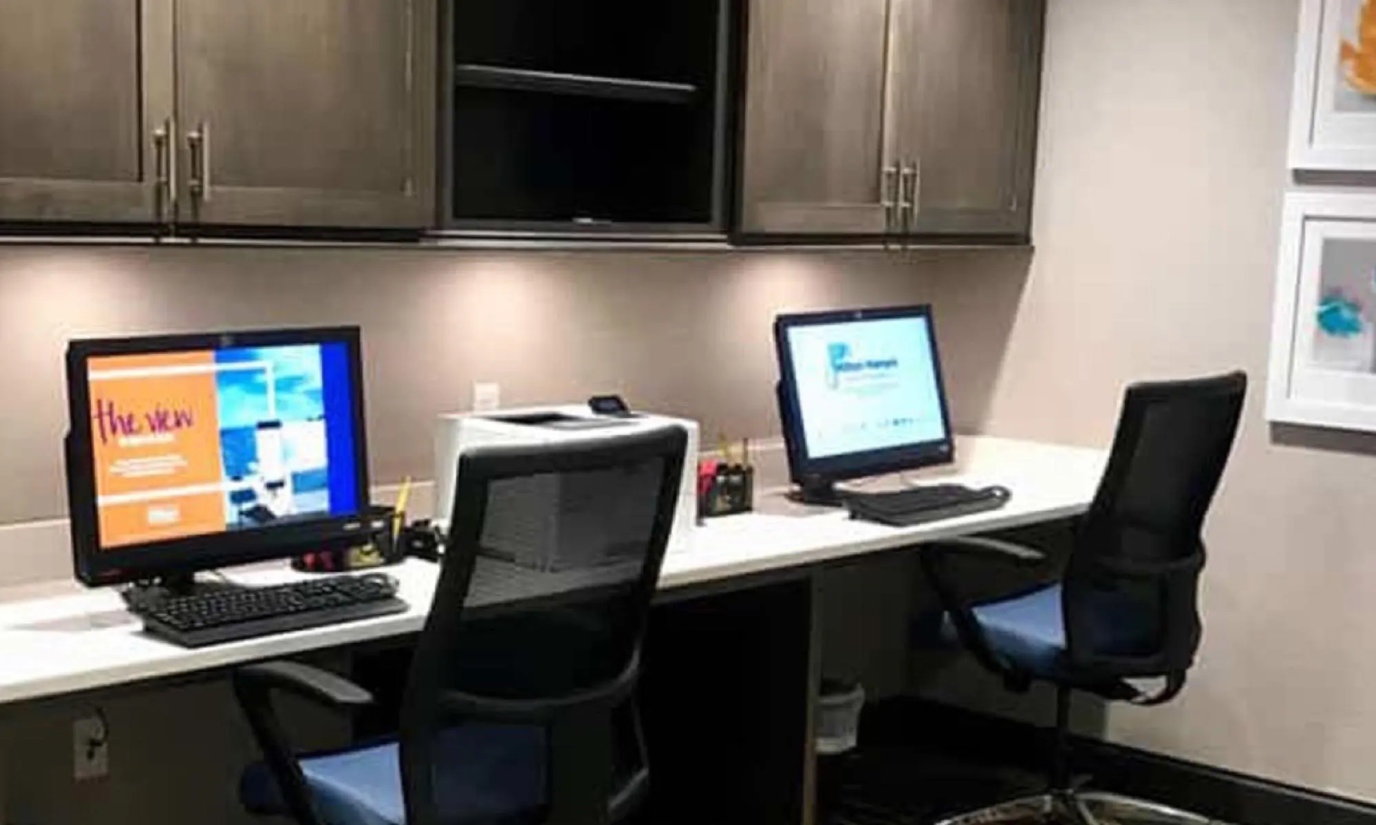 Hampton Inn Champaign Southwest business center