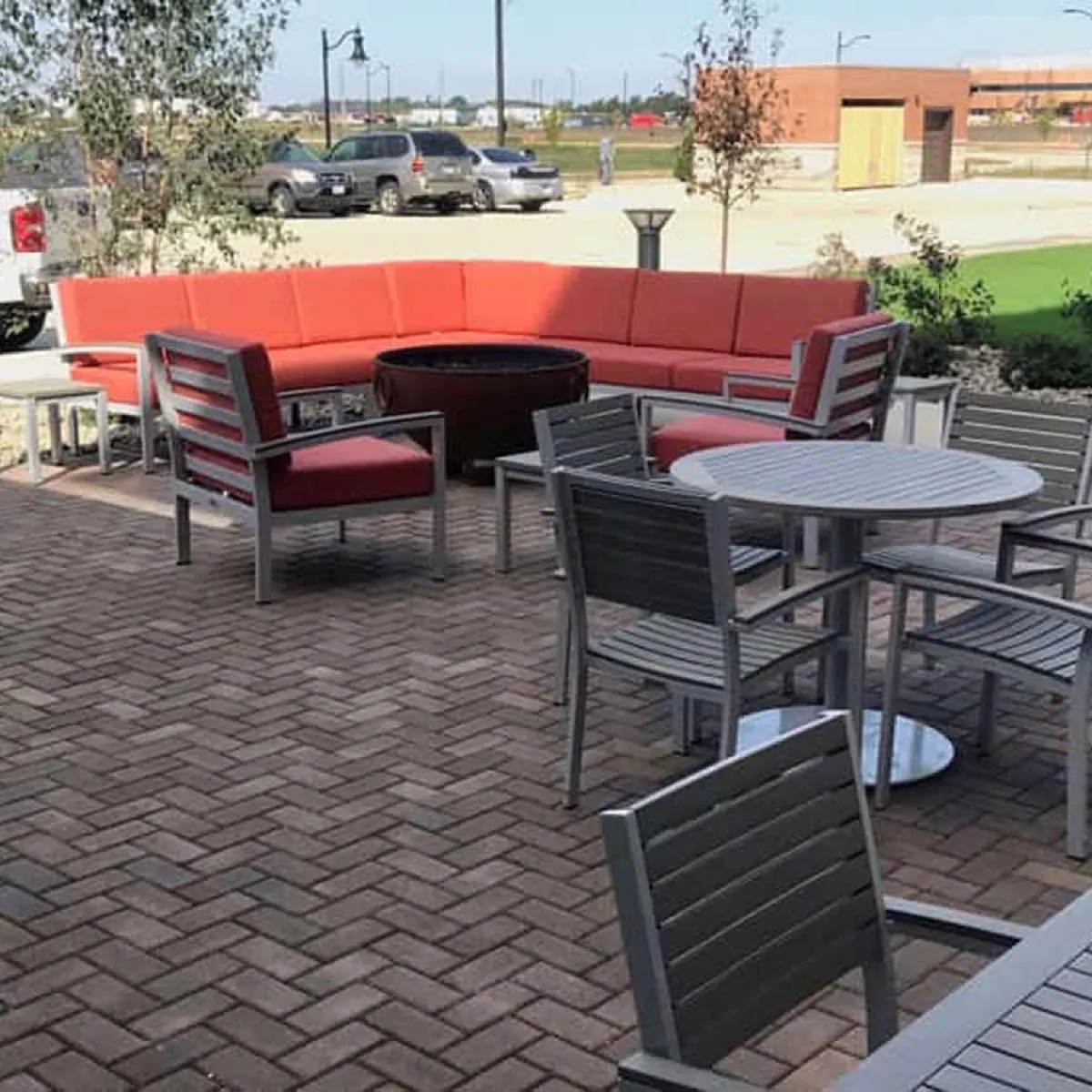 Outdoor patio with fire pit at Hampton Inn Champaign Southwest