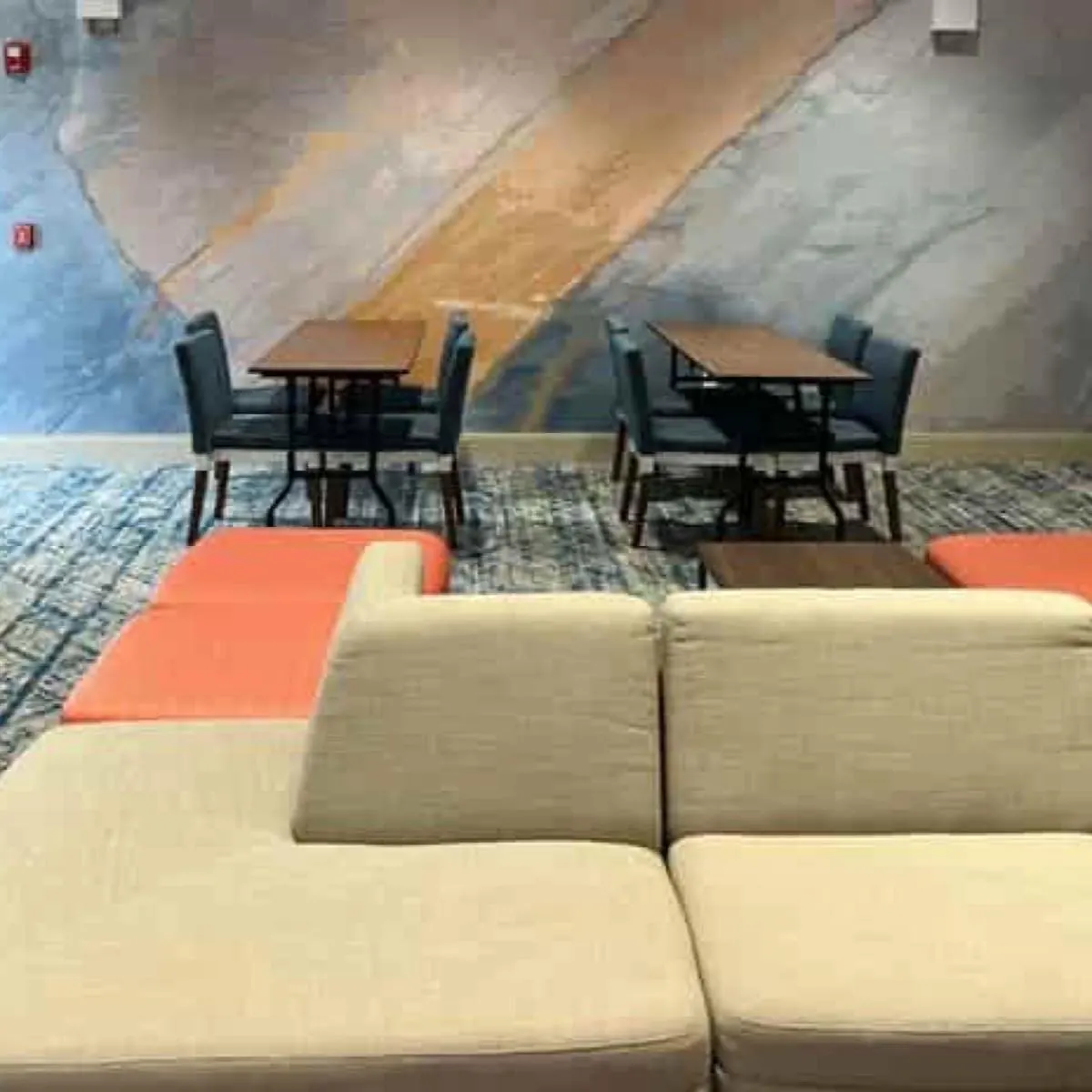 Lobby at Hampton Inn Decatur/Mt. Zion