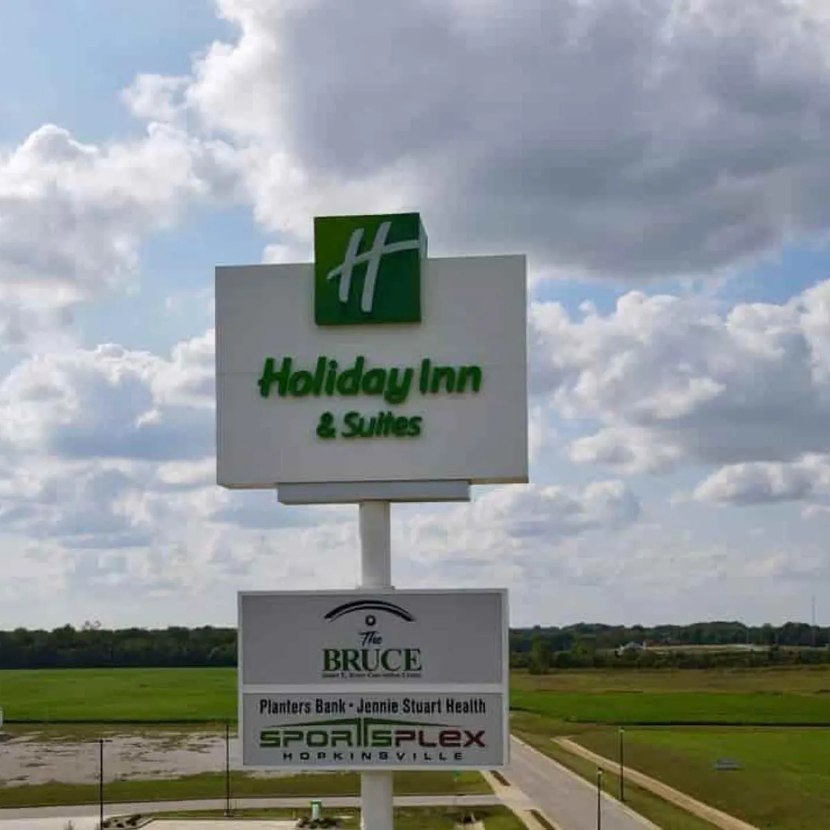 Holiday Inn sign