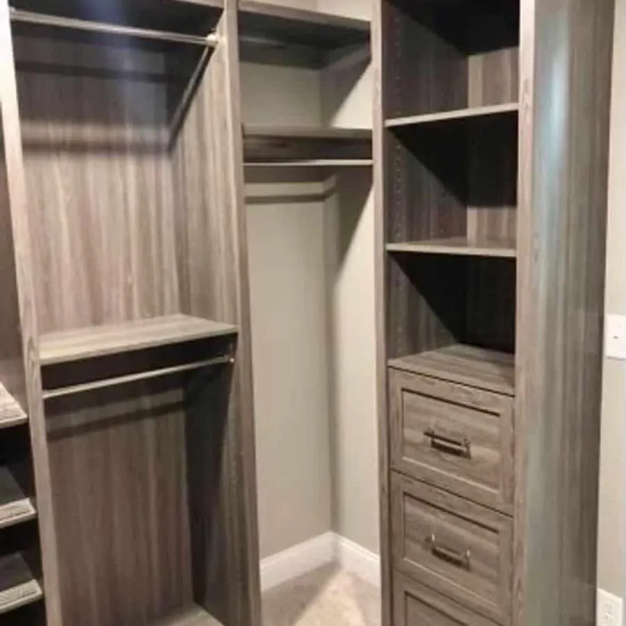 Walk-in closet